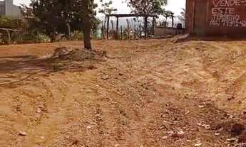 Imagem 2: Terreno com casa a venda. Corumbá IV