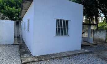 Imagem 4: Aluga-se casa com 2 quartos, sala, cozinha, banheiro e área de serviço