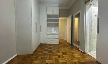 Imagem 7: Apartamento 3 quartos no Centro- ao lado colégio Jesuítas-01 lance pequeno de escadas-vend