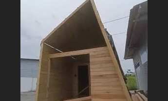 Imagem 2: Seu refúgio perfeito na natureza com a qualidade da Casas Vila Pinho! Apresentamos nossos