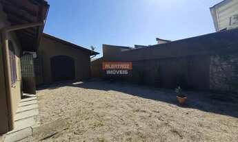 Imagem 5: Casa para Venda em Florianópolis, Parque São Jorge, 4 dormitórios, 1 suíte, 3 banheiros, 3