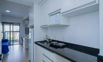 Imagem 2: Apartamento mobiliado para alugar em Indianópolis 25m², 1 vaga e lazer completo