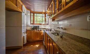 Imagem 7: CASA À VENDA NO CENTRO DE GRAMADO COM QUATRO DORMITÓRIOS!