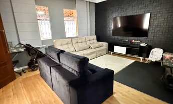 Imagem: Casa espaçosa em São Francisco