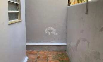 Imagem 2: Apartamento dois quartos com pátio na Cidade Baixa