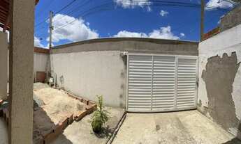 Imagem 4: OPORTUNIDADE NO BAIRRO GABRIELA: Casa 2/4 em Terreno de 160m² - Toda Murada!