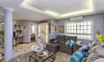 Imagem 4: Casa sobrado no Alto Petrópolis de 5 dormitórios e 3 vagas