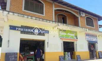 Imagem 2: Prédio, com uma cobertura de 3 dormitórios, 4 lojas, no Bairro Maria Régina em Alvorada