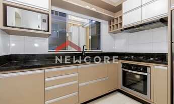 Imagem 5: Sobrado em Rua Doutor Augusto Lobo de Moura - Fazendinha - Curitiba/PR