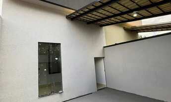 Imagem 2: Linda casa! 2 Quartos sendo 1 Suíte - Toda no Porcelanato com Rodapé embutido Estrela Dal