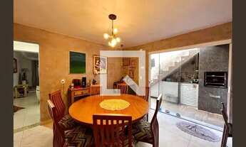 Imagem: Casa à Venda - Conceição, 3 Quartos