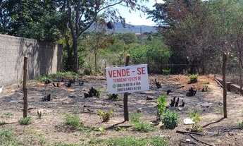 Imagem 1: Vendo ou troco em carro ou moto. Terreno medindo 10x25m