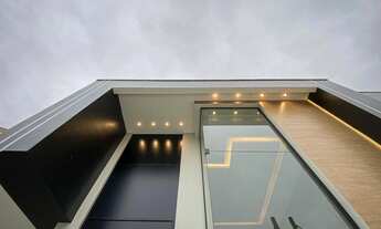 Imagem 2: Casa para venda tem 190 metros quadrados com 3 quartos em Vale dos Cristais - Macaé/RJ