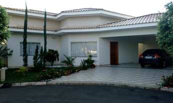 Imagem: Araras Casa com piscina condomínio fechado