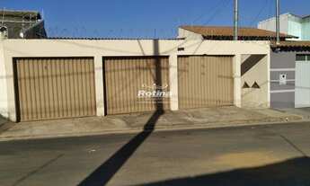 Imagem: Casa para aluguel, 2 quartos, 1 vaga, Jardim