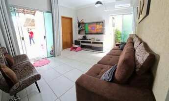 Imagem 2: Casa de 3 quartos no parque das flores, com garagem coberta para 3 carros