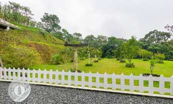 Imagem 3: More em meio à natureza, no sossego de uma chácara sem abrir mão da proximidade da área ce