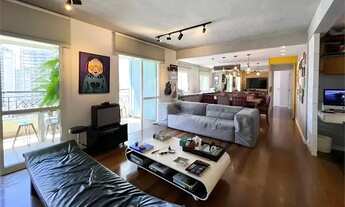 Imagem 2: Apartamento de 128m2 a venda em Moema, 4 Dormitórios, 2 suítes, 2 vagas