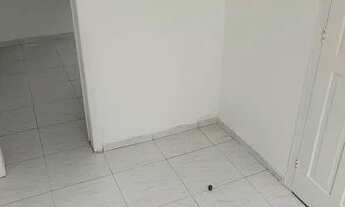 Imagem 2: Casa de vila para aluguel tem 80 metros quadrados com 2 quartos na Rua Benjamin Constant