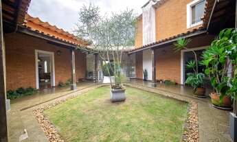 Imagem 2: Casa com 3 dormitórios, sendo 2 suítes para venda na região Granja Viana - Cotia - SP