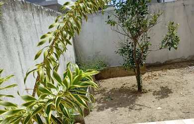 Imagem 6: Sobrado para aluguel possui 180 metros quadrados com 4 quartos em Gramame - João Pessoa