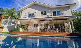 Imagem 2: Casa para locação no Tamboré 3 com 518 m² de área útil 4 suítes e 6 vagas de garagem