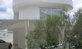 Imagem 2: Projeto Diferenciado e Vista Privilegiada para o Campo de Golf!