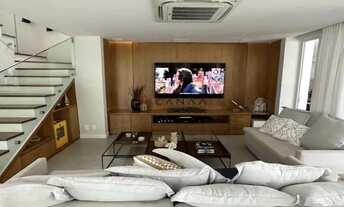 Imagem 5: Casa Duplex de Alto Padrão no Condomínio Porto Frade, Angra dos Reis/RJ