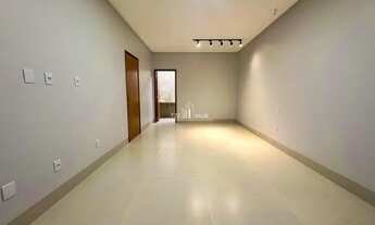 Imagem 4: Casa Térrea localizada no Terras Alphaville 1, com 3 suítes plenas + Home office