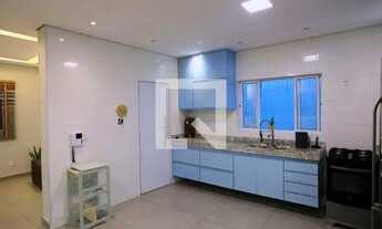 Imagem 5: Casa à Venda - Sagrada Família, 2 Quartos, 200 m2