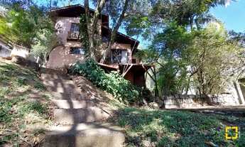 Imagem 3: Casa 2 suítes e 2 vagas de garagem coberta em meio à natureza do Rio Tavares