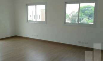 Imagem 4: Conjunto comercial com sala, 2 banheiros, sacada e vaga com manobrista