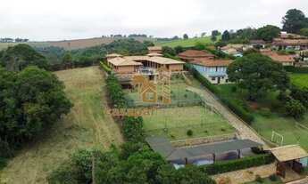 Imagem 2: Linda Chácara em Condomínio Fechado, Conforto no Meio da Natureza