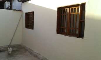 Imagem 2: Alugo uma casa com três quartos