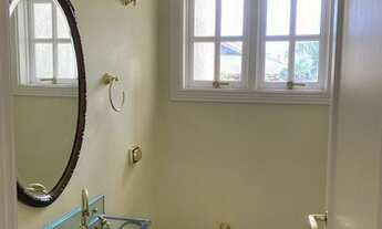 Imagem 6: Casa de condomínio para aluguel possui 400 metros quadrados com 4 quartos