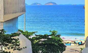 Imagem: Posto 5. Sala em 2 ambientes com VISTA lateral