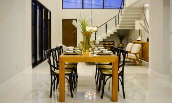 Imagem 2: Casa nova, 4 dormitórios, sendo 1 suíte, 4 vagas de garagens, a 10 minutos do centro de Ta