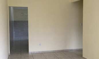 Imagem 5: Casa em San Martin com 2 Q, Sala, Coz. A. Serv. e 1 garagem