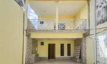 Imagem: CASA EM 02 PAVIMENTOS 03 SUITES 02 VAGAS