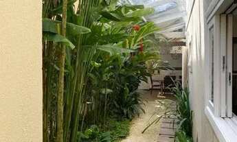 Imagem 6: Casa de condomínio sobrado para aluguel tem 180 metros quadrados com 4 quartos