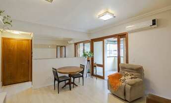 Imagem 2: Apartamento semi mobiliado com 3 dormitórios no bairro Petrópolis