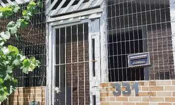 Imagem: CASA À VENDA - PORTO ALEGRE / RS