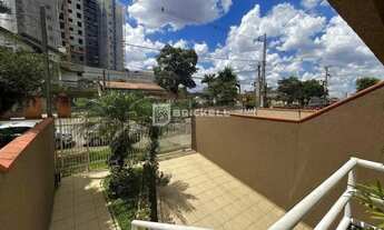 Imagem 2: Casa à Venda em Novo Mundo, Curitiba