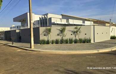 Imagem 3: CASA 3 SUÍTES PLENAS. QUADRA NOBRE. CENTRO DE PALMAS