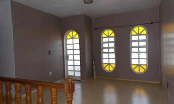 Imagem 5: Guará I QE 03, Sobrado Grande, Vazado, Ventilado e Muito Bem Localizado, 3 Suítes + 1 quar