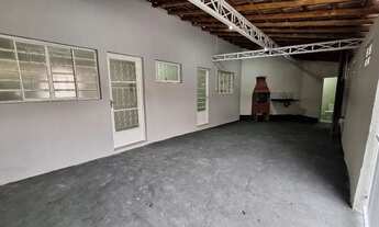 Imagem 2: Excelente casa sobrado no bairro Real Park, 2 quartos, 2 banheiros, 2 vagas de garage