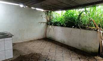 Imagem 4: Ponto comercial com duas casas