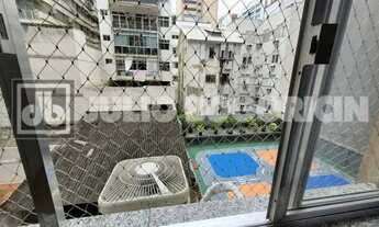 Imagem 2: Apartamento à Venda em Ipanema - 3 Quartos - Suíte - Vaga