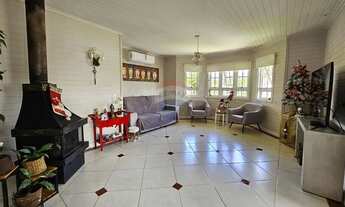 Imagem 7: Casa Ideal em Canela: Conforto e Charme!