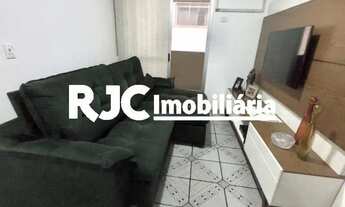 Imagem 2: Apartamento para venda possui 84 metros quadrados com 3 quartos em Grajaú - Rio de Janeiro